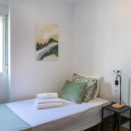 아파트 Mrs Piso Playa Y Centro Con Terraza 푸엔히롤라